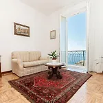 Trilocale Panoramico - Vista Mare Lägenhet *